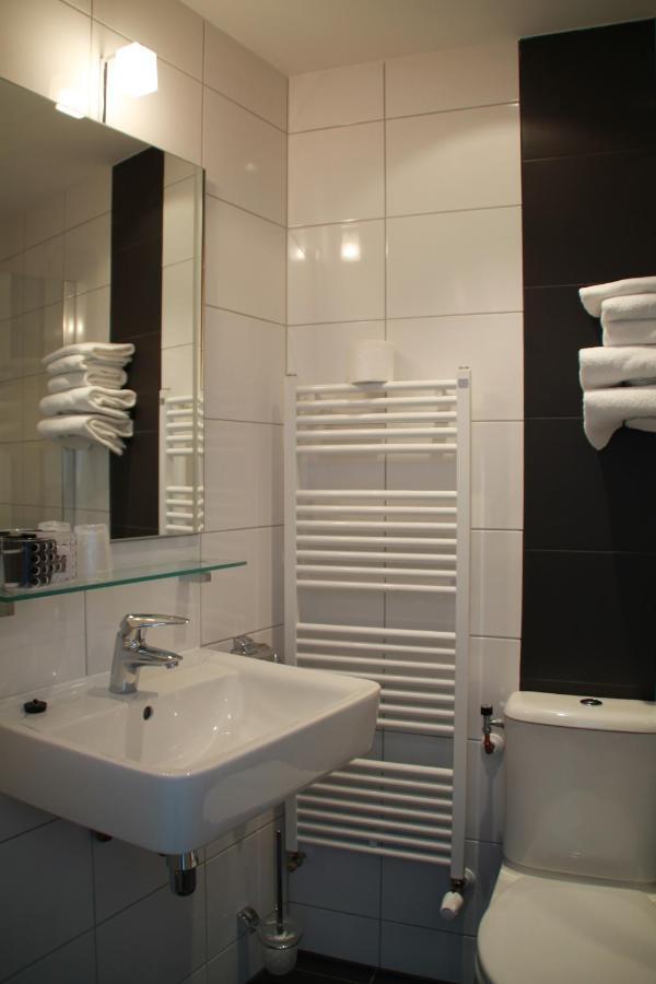 De Doelen Hotel เลเดน ห้อง รูปภาพ