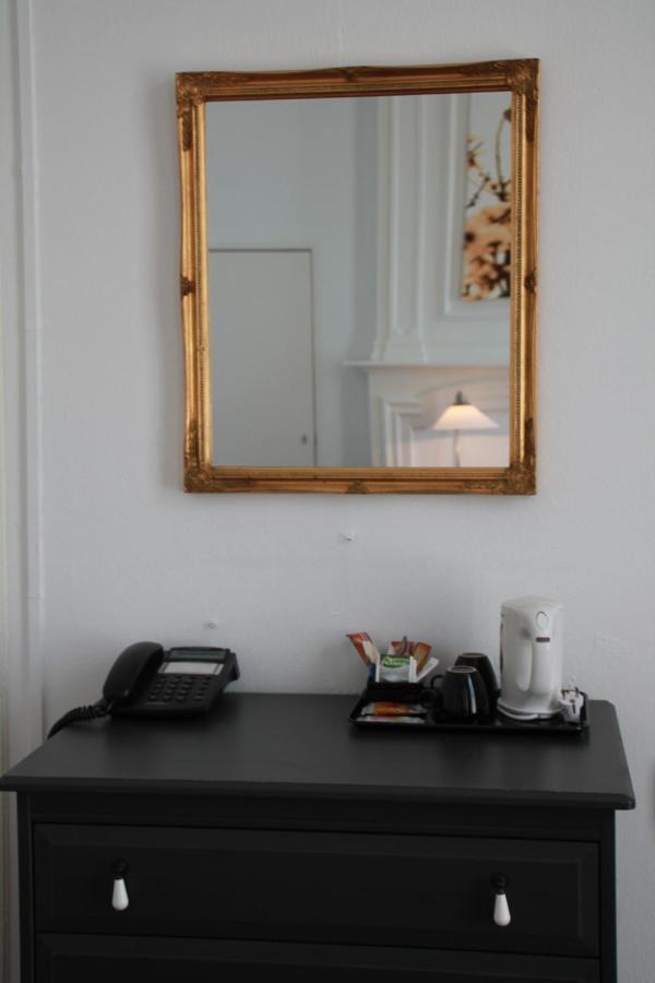 De Doelen Hotel เลเดน ห้อง รูปภาพ